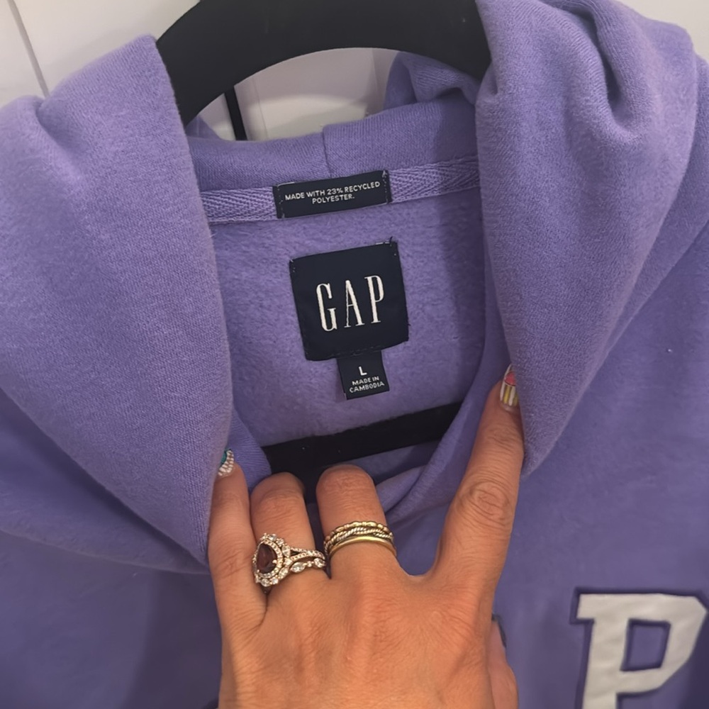 GAP Lavender Hoodie with Logo - Picture 3 of 5
